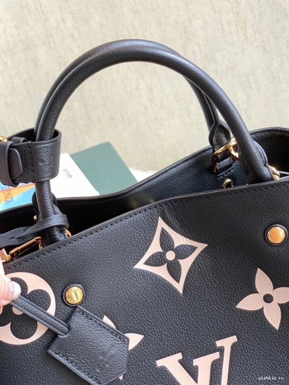 WIS LOUIS MONTAIGNE MM VUITTON 1223